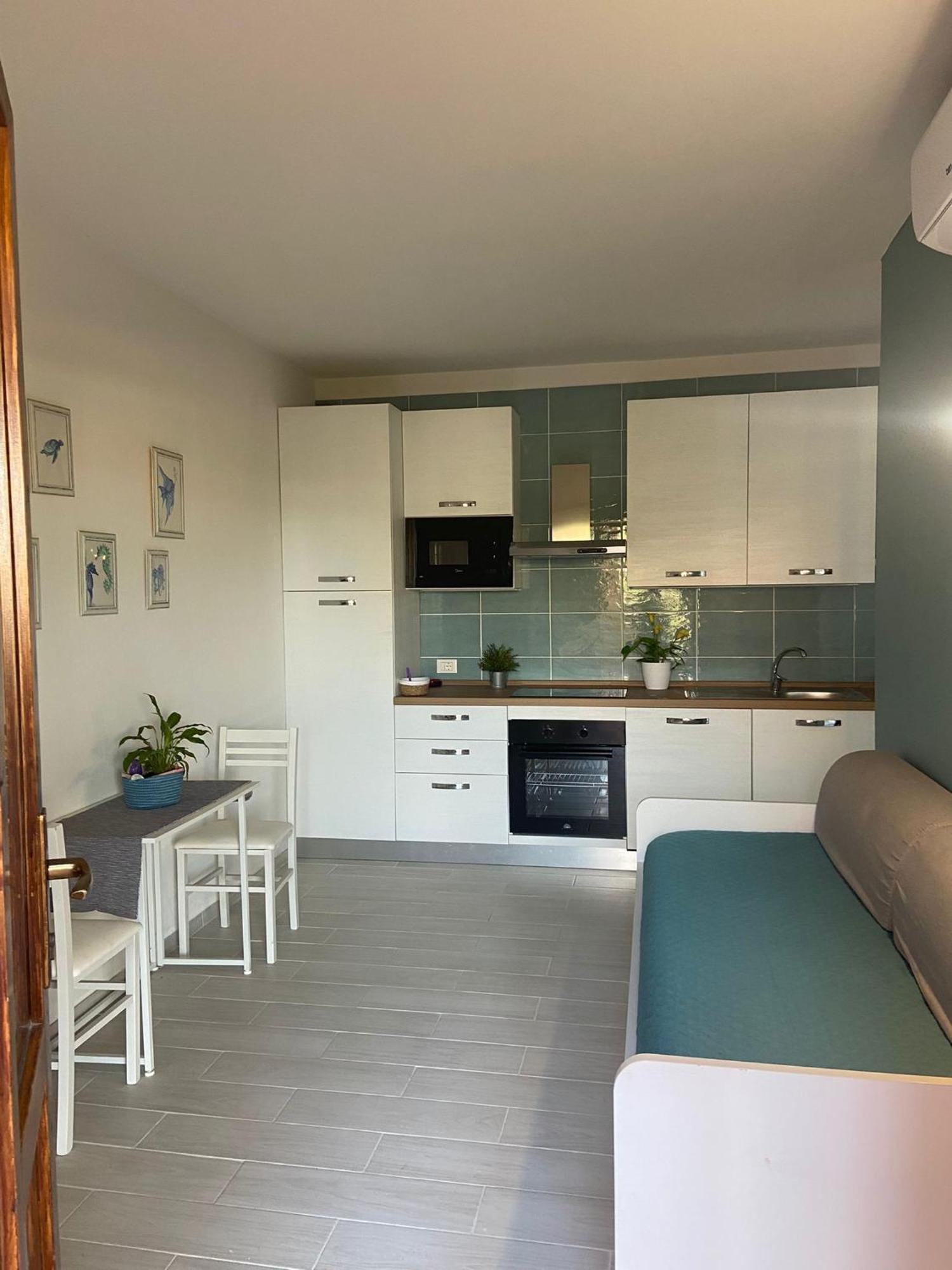 Casa Smeralda: Con Giardino E Vicino Al Mare Punta Molara Eksteriør bilde